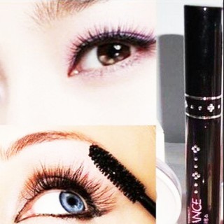 Mascara làm dài và dày mí Essance