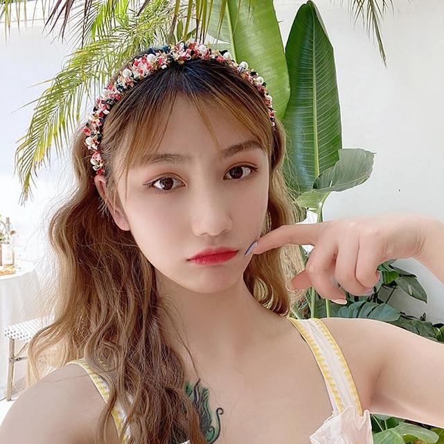 Cài tóc đính ngọc trai giả đơn giản phong cách Hàn Quốc