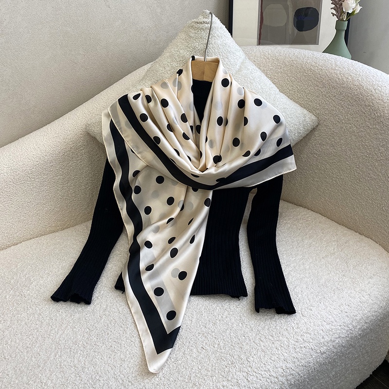 Khăn choàng vuông 110x110cm in họa tiết thời trang cho nữ