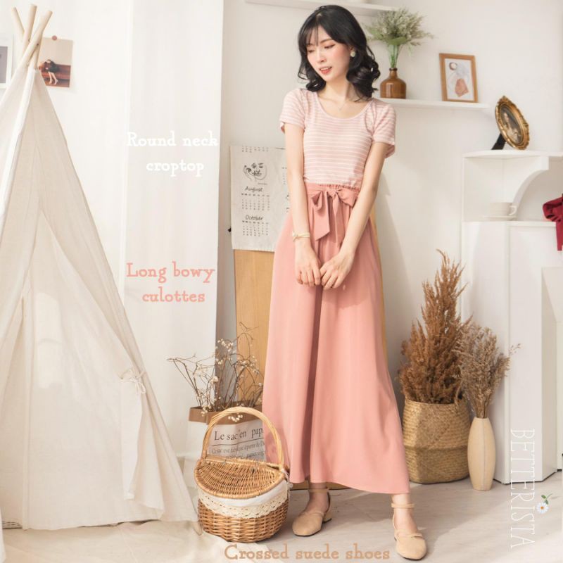 Round Neck Croptop Blossom