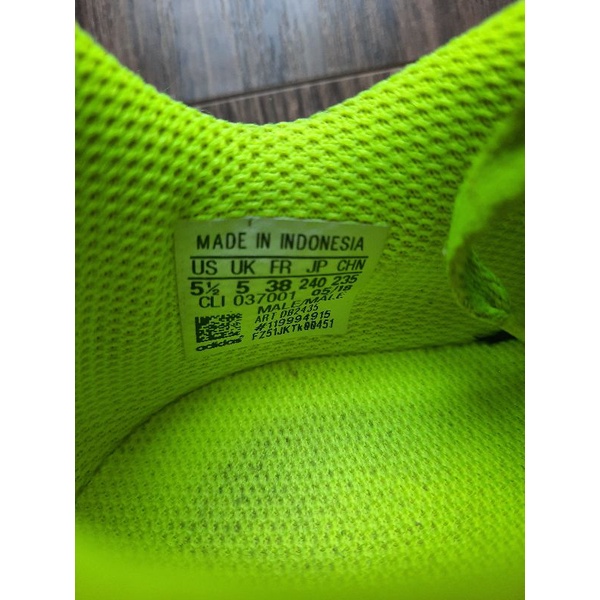 Giày bóng đá adidas x18.4 size 38