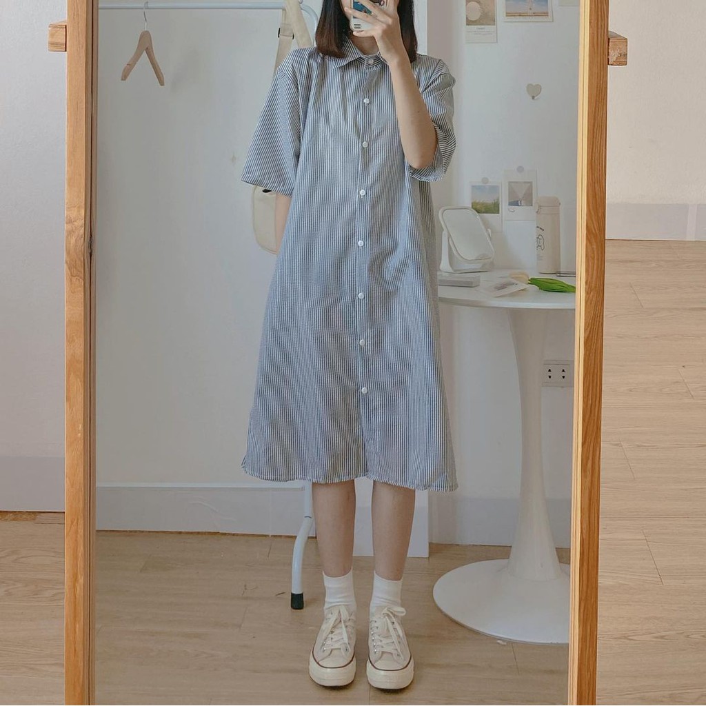 Váy Sơ Mi Họa Tiết Kẻ Sọc Xẻ Tà - Váy Form Suông - Titto Closet | BigBuy360 - bigbuy360.vn