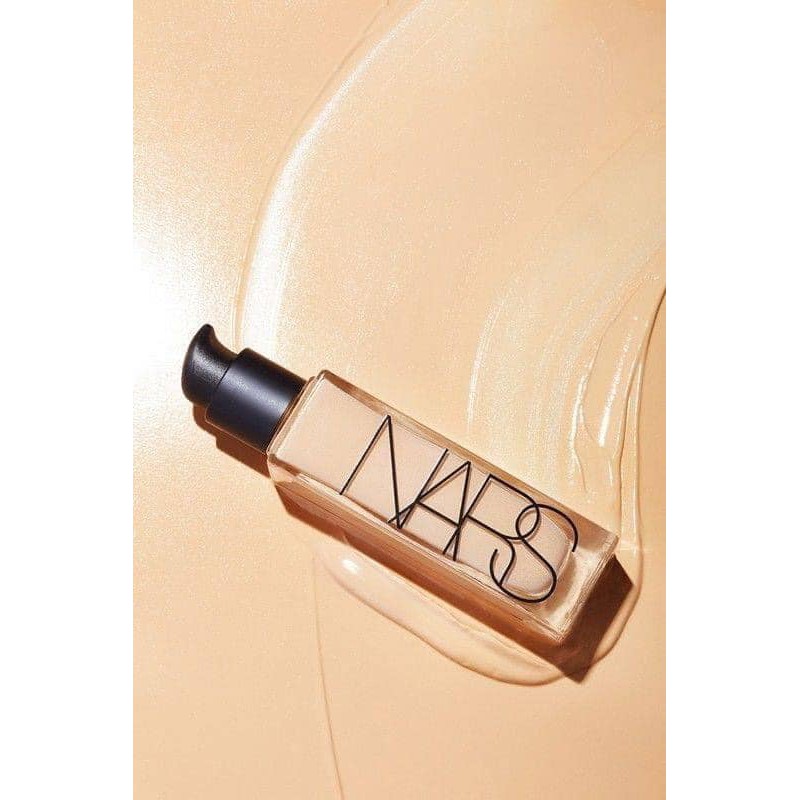 kem nền nars natural radiant longwear foundation