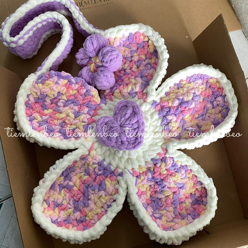 TÚI LEN HÌNH HOA CÚC-HỌA TIẾT HÌNH TRÁI TIM LOANG MÀU BẰNG LEN, TÚI LEN BÔNG HOA