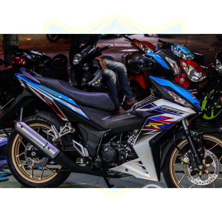 ( Quí khách vui lòng mang ra tiệm cho thợ dán ) Tem winner R trắng xanh
