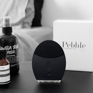 Máy rửa mặt Pebble