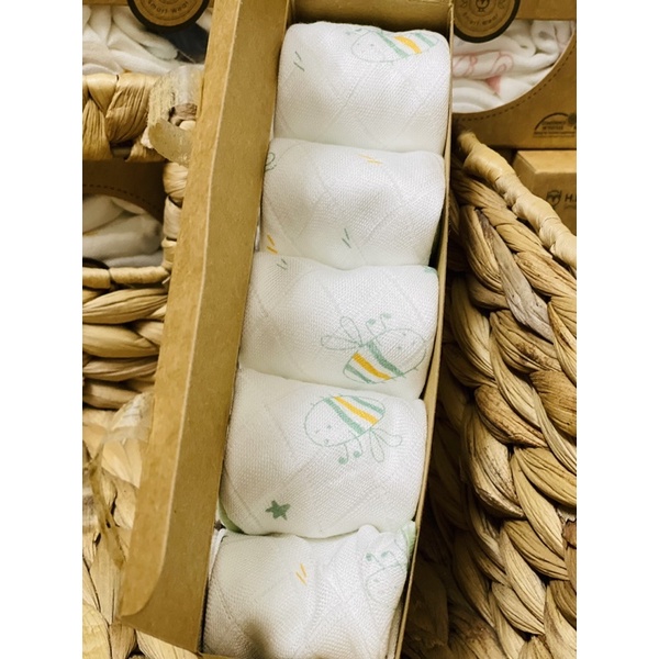 Khăn sữa sợi tre lụa Hrnee