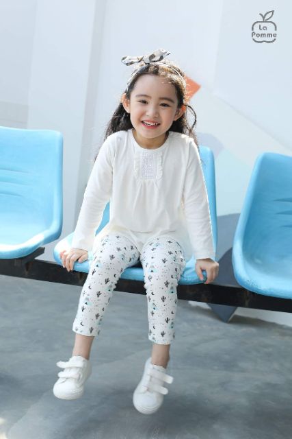 Lapomme. Bộ dài tay nhún ngực vải thoáng xinh xắn ss117