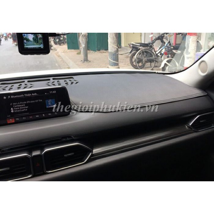 Thảm da Taplo Mazda CX-5, CX5 2018 (không HUD hắt kính) vân Carbon cao cấp