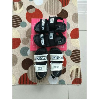 Dép sandal nữ quai ngang B018