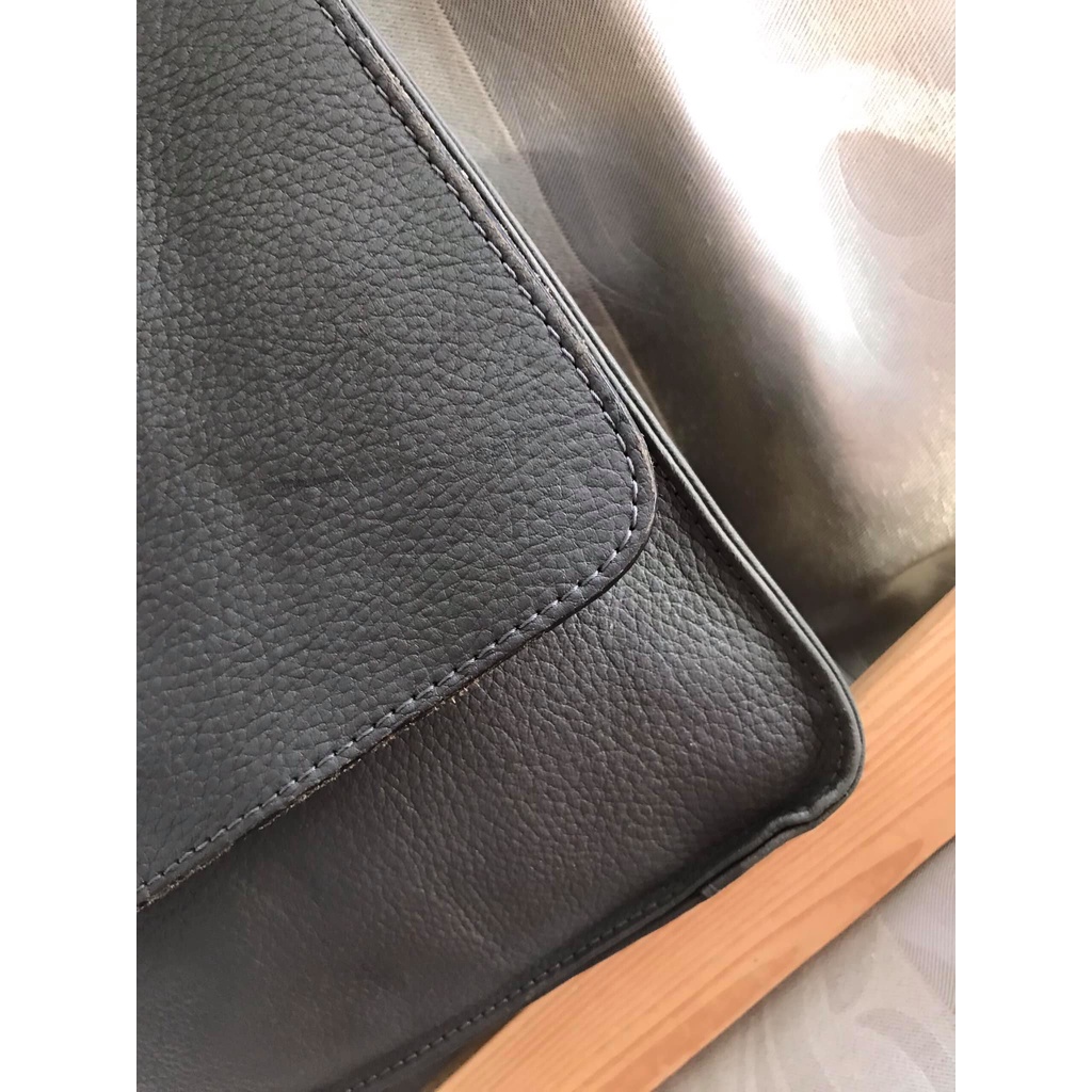 Túi đeo chéo da thật unisex