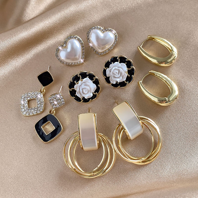 Đôi Khuyên Tai Đính Hạt Ngọc Trai Phong Cách Hàn Quốc Thời Trang Cho Nữ