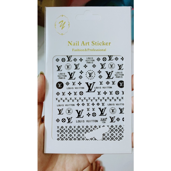 Sticker thương hiệu dán móng