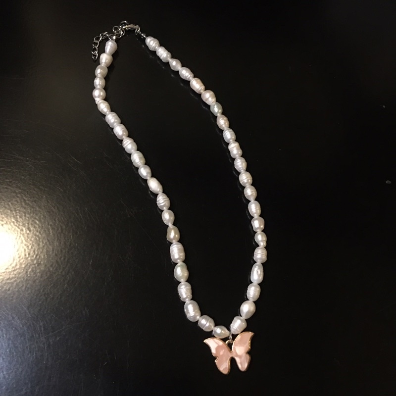 [127] vòng cổ ngọc nước ngọt trơn mặt dây bướm nữ tính