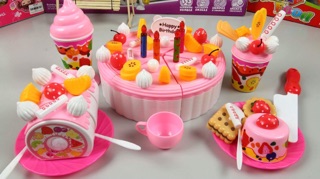 Đồ chơi cắt bánh sinh nhật