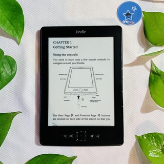 Máy đọc sách Amazon Kindle Basic 5th - không đèn nền, có nút lật trang