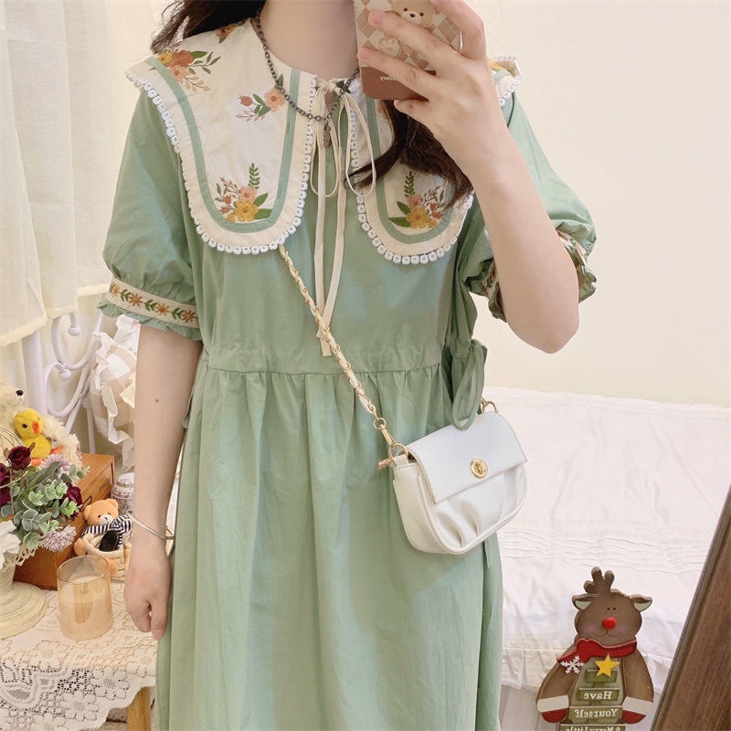 Đầm Nữ Tay Ngắn Thêu Hoa Thời Trang Thanh Lịch