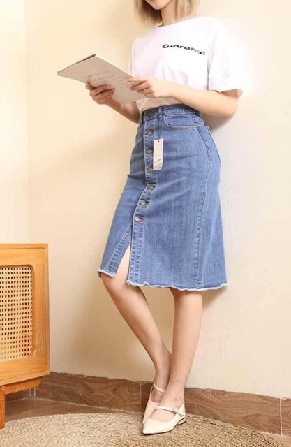 Chân váy Jean chữ A dáng dài đính cúc cắt gấu và xẻ vạt trước CT Jeans cực kỳ đẹp, hàng VNXK, 3 màu cực kỳ dễ phối đồ