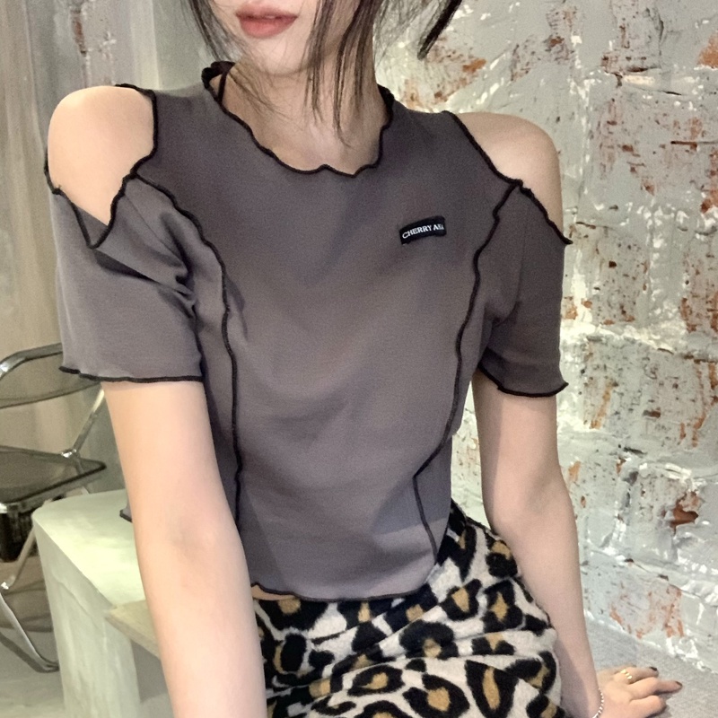 Áo Thun Tay Ngắn Trễ Vai Dáng Ôm Quyến Rũ