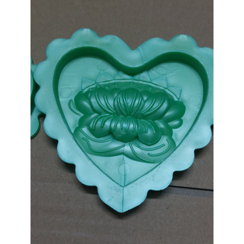 KHUÔN XÔI TIM XANH 9 CM HÌNH HOA SEN NGOC LAN
