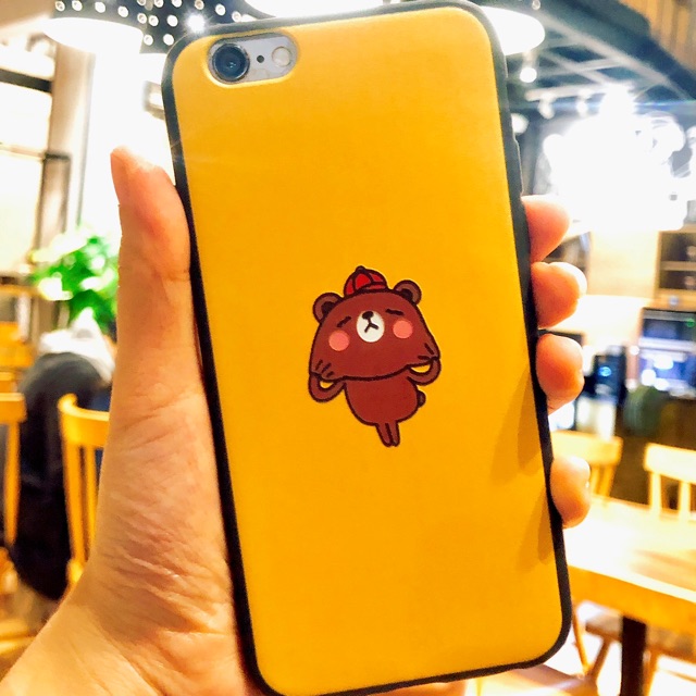 Ốp gấu vàng dẻo viền đen
