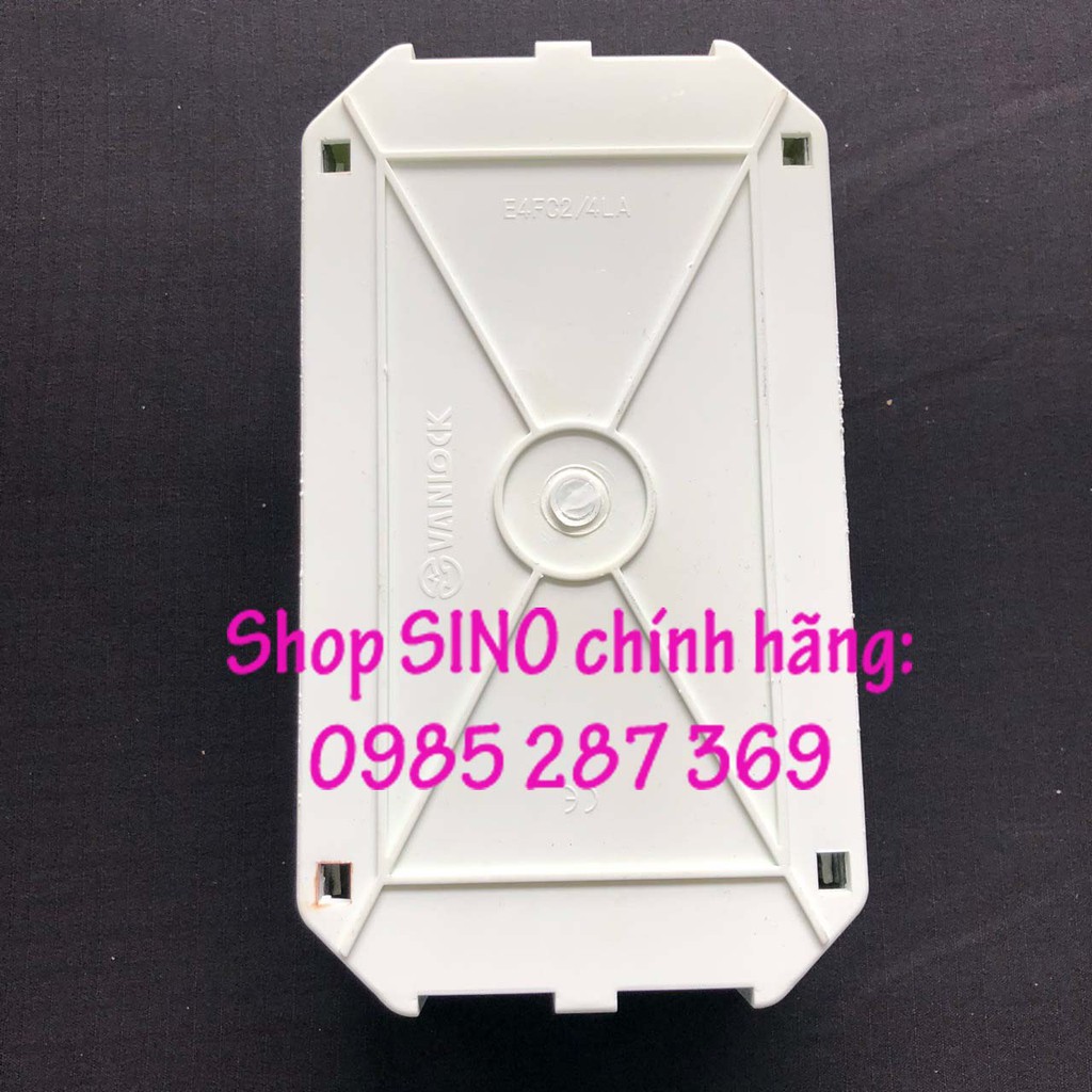 TỦ NHỰA ÂM TƯỜNG SINO E4FC2/4SA