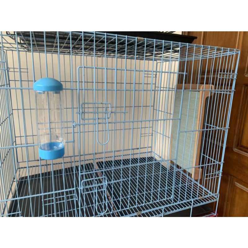Bàn cào treo lồng, gắn chuồng khung gỗ chắc chắn, mặt cào sợi dệt siêu bền