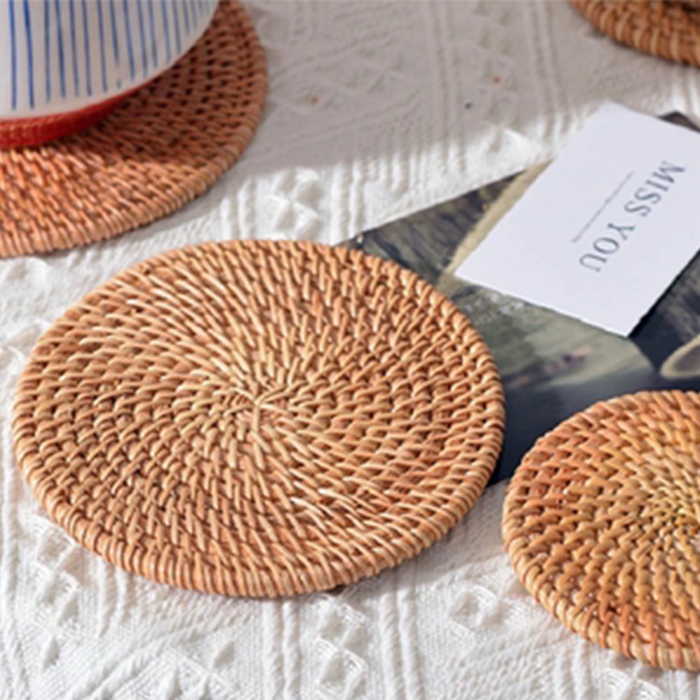 Miếng lót ly đan mây dáng tròn cách nhiệt tiện lợi