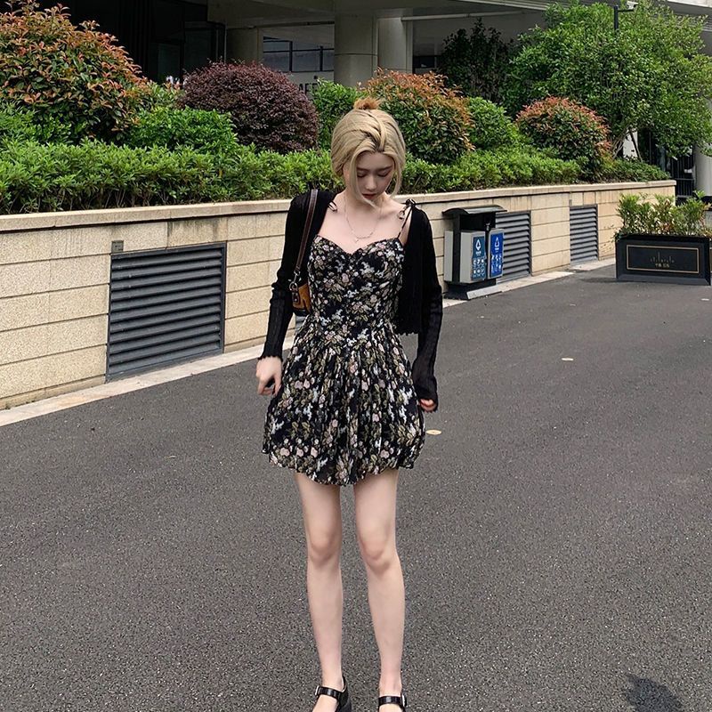 SET VÁY 2 DÂY HOA NHÍ + ÁO LEN MỎNG KHOÁC NGOÀI HÀNG QUẢNG CHÂU OD