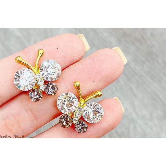 Charm  bướm nhí gắn dép havaianas có 6 màu như hình  , mẫu mới có sẵn , link chỉ bán charm k kèm dép