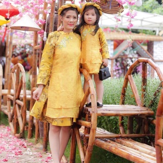 Áo dài bé gái
