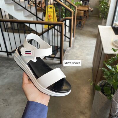 Min's Shoes - Giày Xăng Đan Kháng Nước Quai Ngang S320