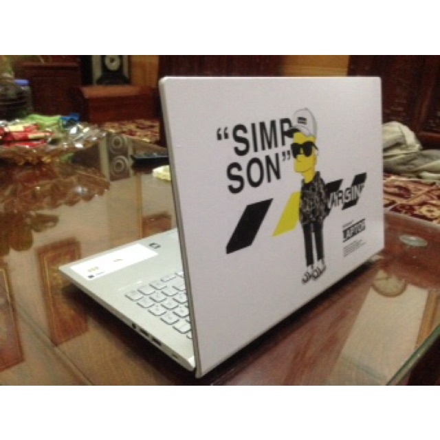 Decal dán Laptop V.NO SKIN - SIMPSON OFF-W cấp cho các dòng laptop dell/acer/asus/lenovo/hp/macbook