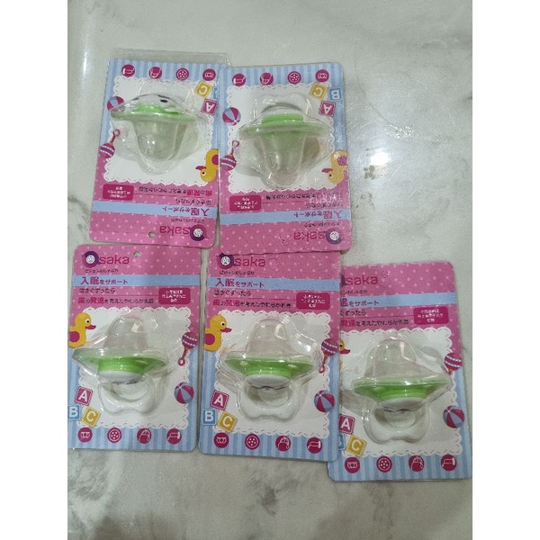 Núm Ti giả hình gấu dễ thương cho bé sơ sinh từ 0-6 tháng