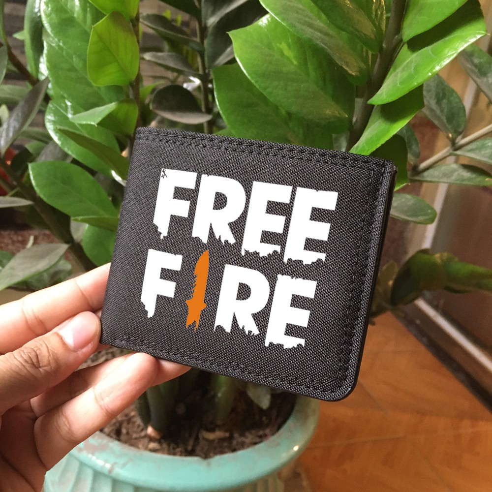 Ví nam Freee Firee chất đẹp mẫu mã thời trang, nhiều ngăn tiện lợi, nhỏ gọn bỏ túi