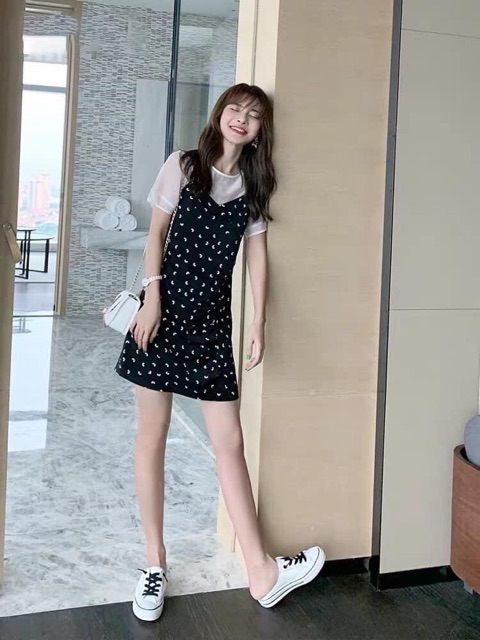 Váy yếm 2 dây đen trắng