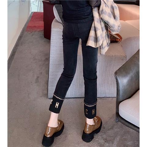 Quần jeans cho nữ lưng cao ống đứng thiết kế ấn tượng