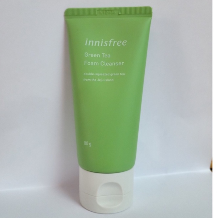 Sữa Rửa Mặt Trà Xanh Innisfree Green Tea Cleansing Foam