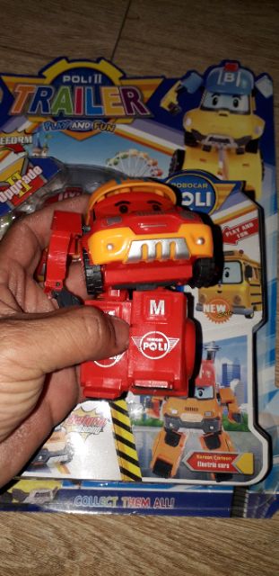 Lắp ráp Robot biến thành xe Poli bằng nhựa rất đẹp