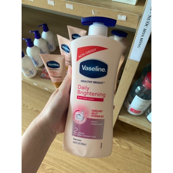 Sữa dưỡng thể Vaseline Healthy White UV Lightening Body Lotion 725ml mẫu cũ và mới