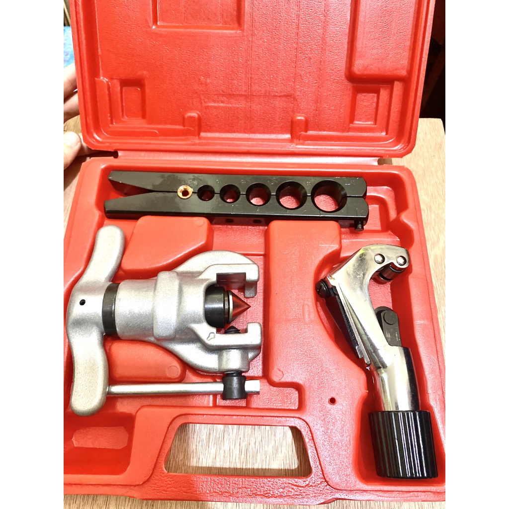 Bộ lã ống đồng Dunnex 806S 1 kẹp/ Bộ loe ống đồng có dao cắt