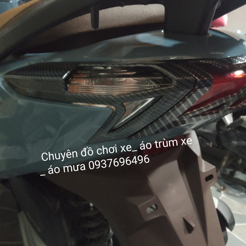 NGUYÊN BỘ VIỀN CARBON ĐÈN LÁI( ĐÈN SAU) XE LEAD 2014-2020