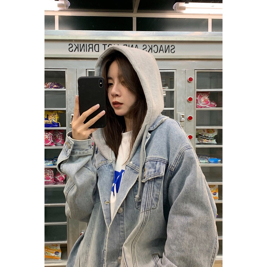 Áo khoác denim có mũ trùm đầu phong cách mới cho nữ 2021