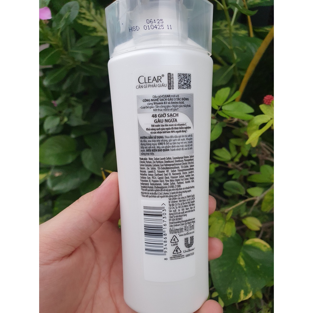 140g - Dầu gội Clear sạch gàu NƯỚC TÁO lên men và vitamin C/ CLEAR MEN BẠC HÀ