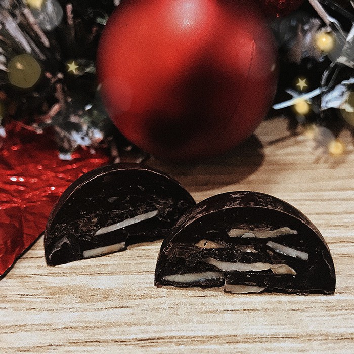 Socola quà tặng Tình yêu màu nắng - Hộp 9 viên kèm túi quà dễ thương | BigBuy360 - bigbuy360.vn