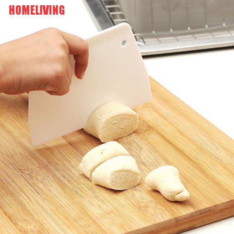 1 Cây Vét Bột Làm Bánh Bằng Nhựa Tiện Dụng