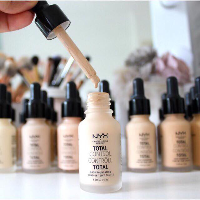 Kem Nền NYX Total Control Drop Foundation