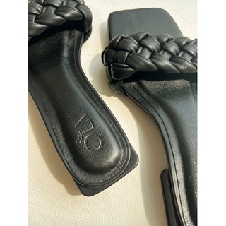 OLV - Dép Black Braided Slide Sandals