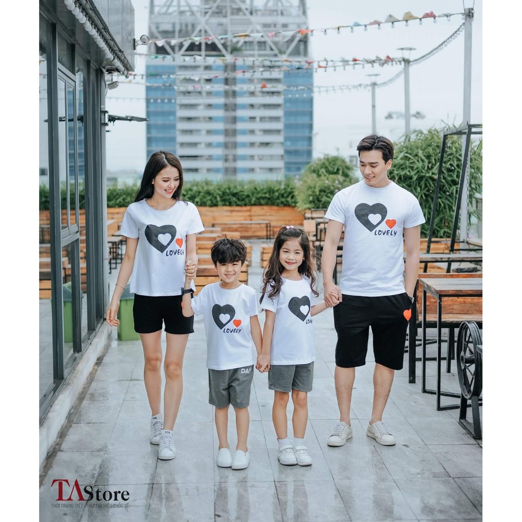 ÁO THUN GIA ĐÌNH ĐẸP LOVE TRÁI TIM