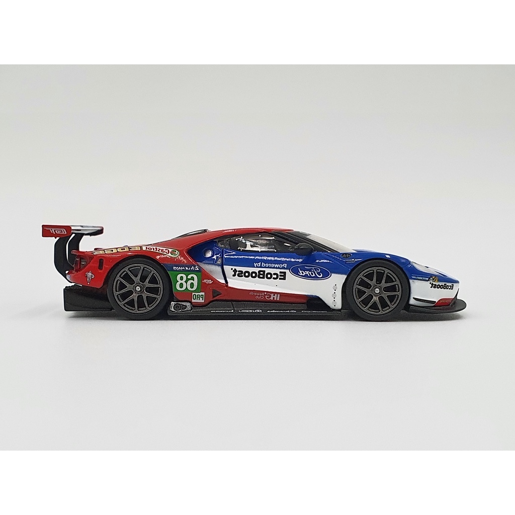 Xe Mô Hình Ford GT LMGTE PRO #68 2016 24Hrs of Le Mans Class Winner Ford Chip Ganassi Team USA 1:64 MiniGT ( Xanh )